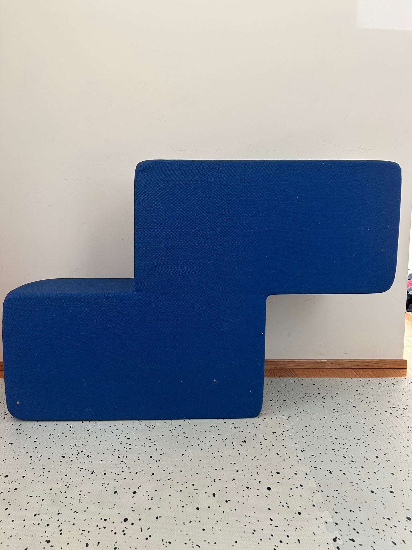 Peter J. Lassen Grid Block Modular Seating System