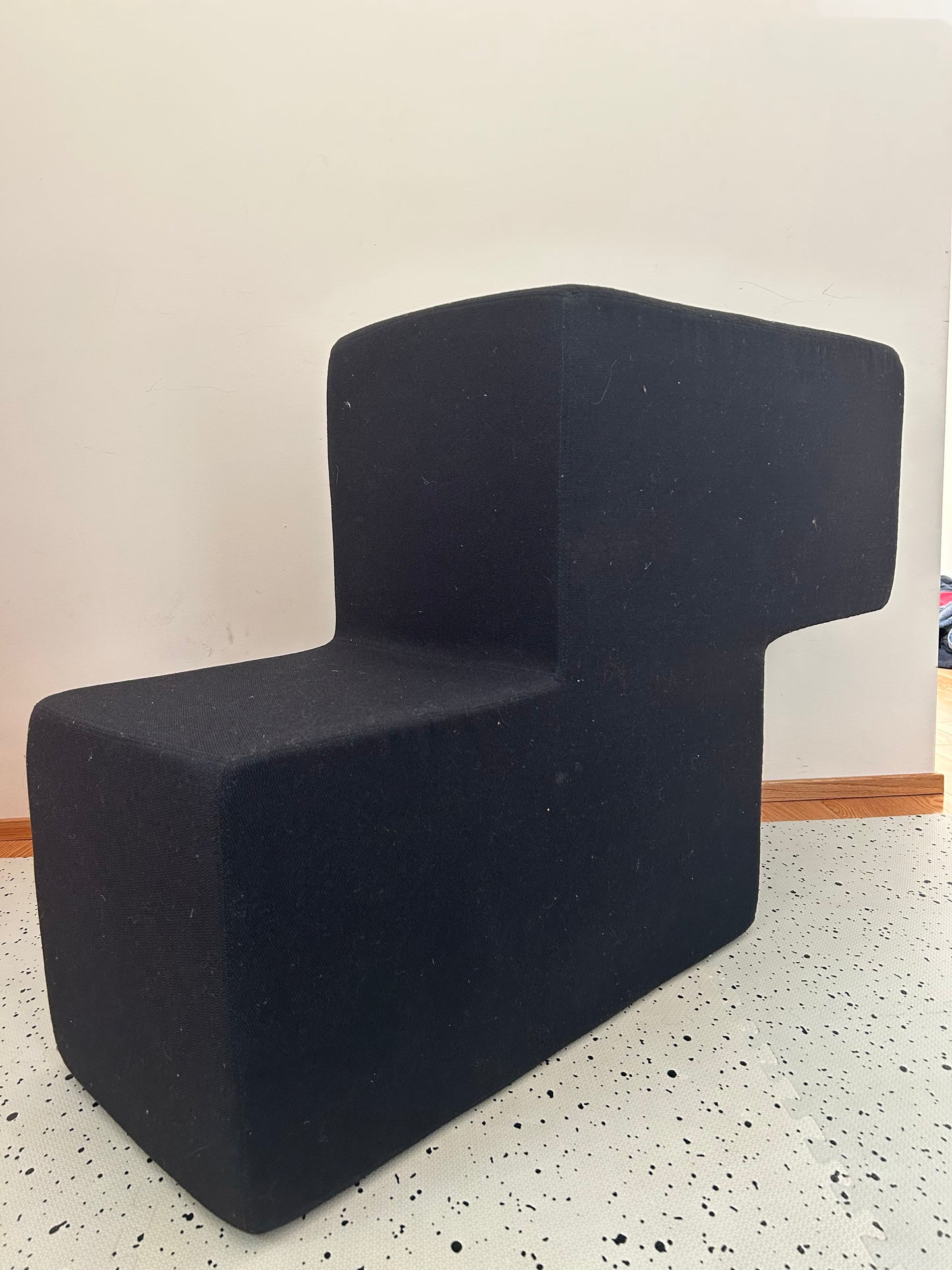 Peter J. Lassen Grid Block Modular Seating System