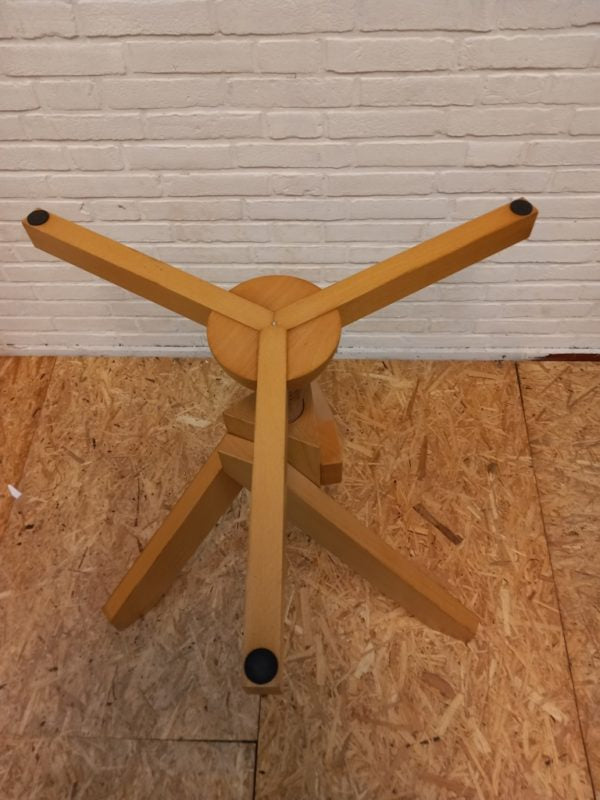 Vico Magistretti Table
