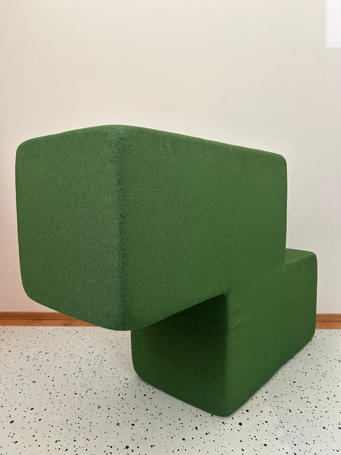 Peter J. Lassen Grid Block Modular Seating System